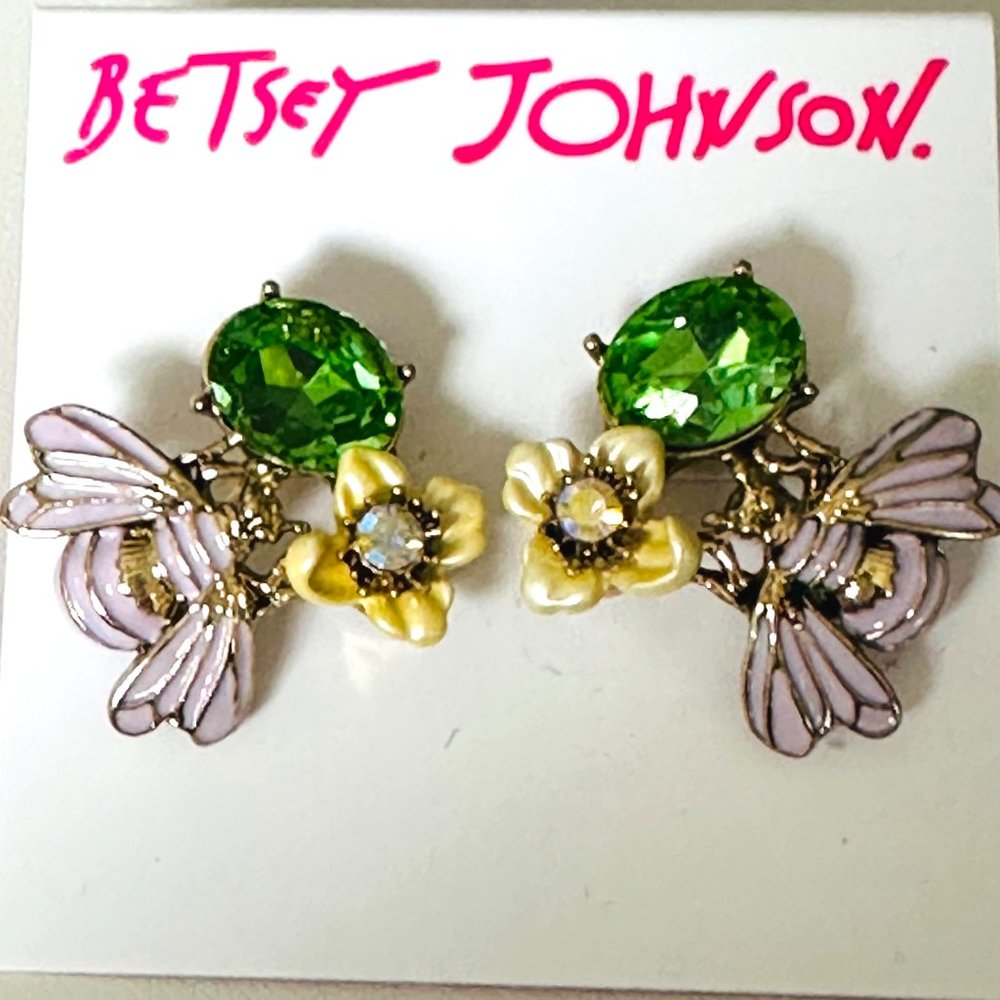 BETSEY JOHNSON Bee Cluster Stud Earrings